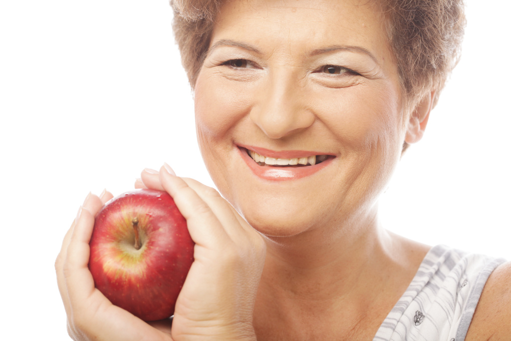 Image illustrating the benefits of all-on-4 dental implants by CDC, a dental clinic in Albania.