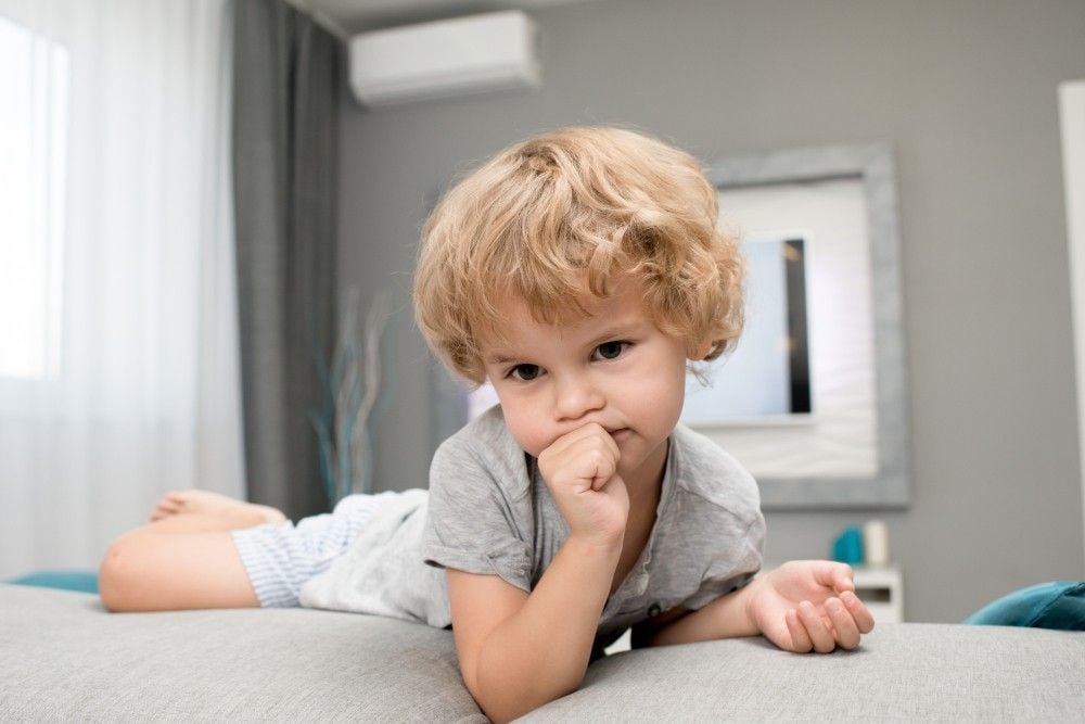 Thumb-sucking impact on children's dental health