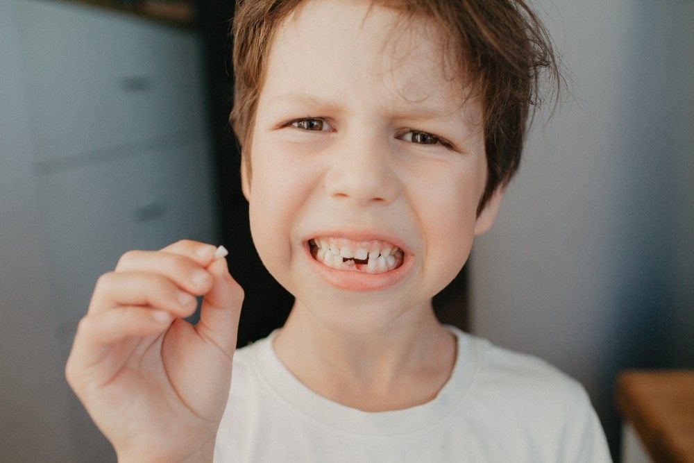 Knocked out tooth, dental emergencies in kids