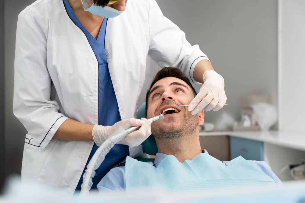 il miglior dentista in Albania