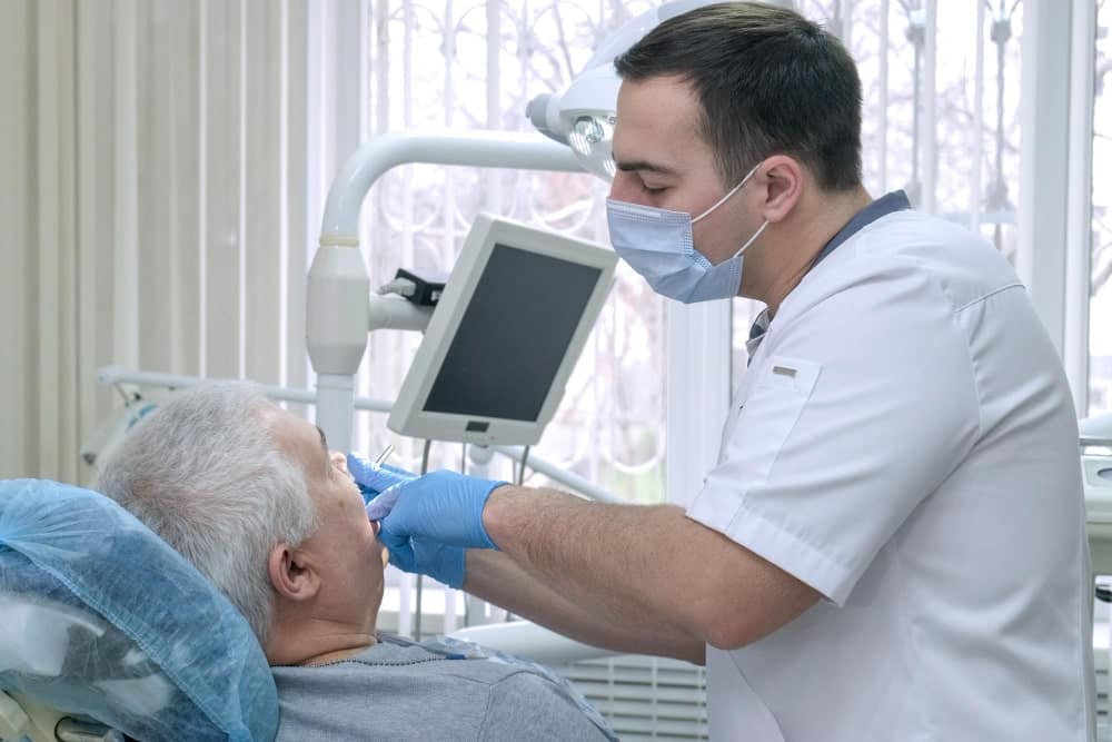 il miglior dentista in Albania